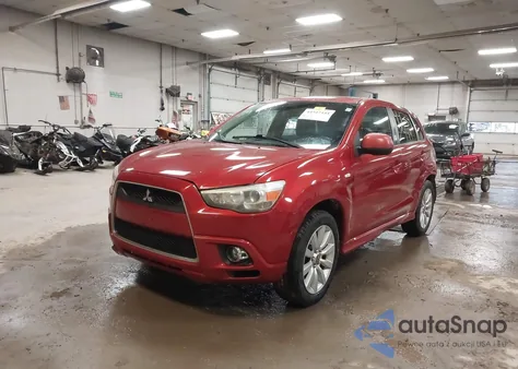 2011 Mitsubishi Outlander Sport Se z USA, uszkodzony, nr VIN JA4AR4AU0BZ017148